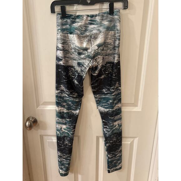 GoldSheep Ocean Waves Ankle Leggings Size M - Picture 3 of 6